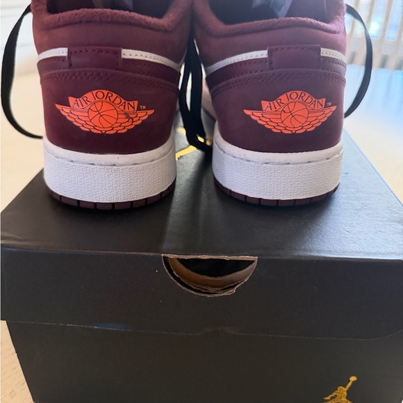 Air Jordan 1 Low (GS) Maroon and White Sneakers - Picture 4 of 8